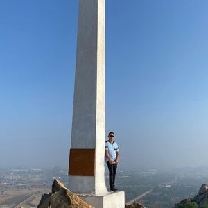 Meet your Posher, Jose tovar